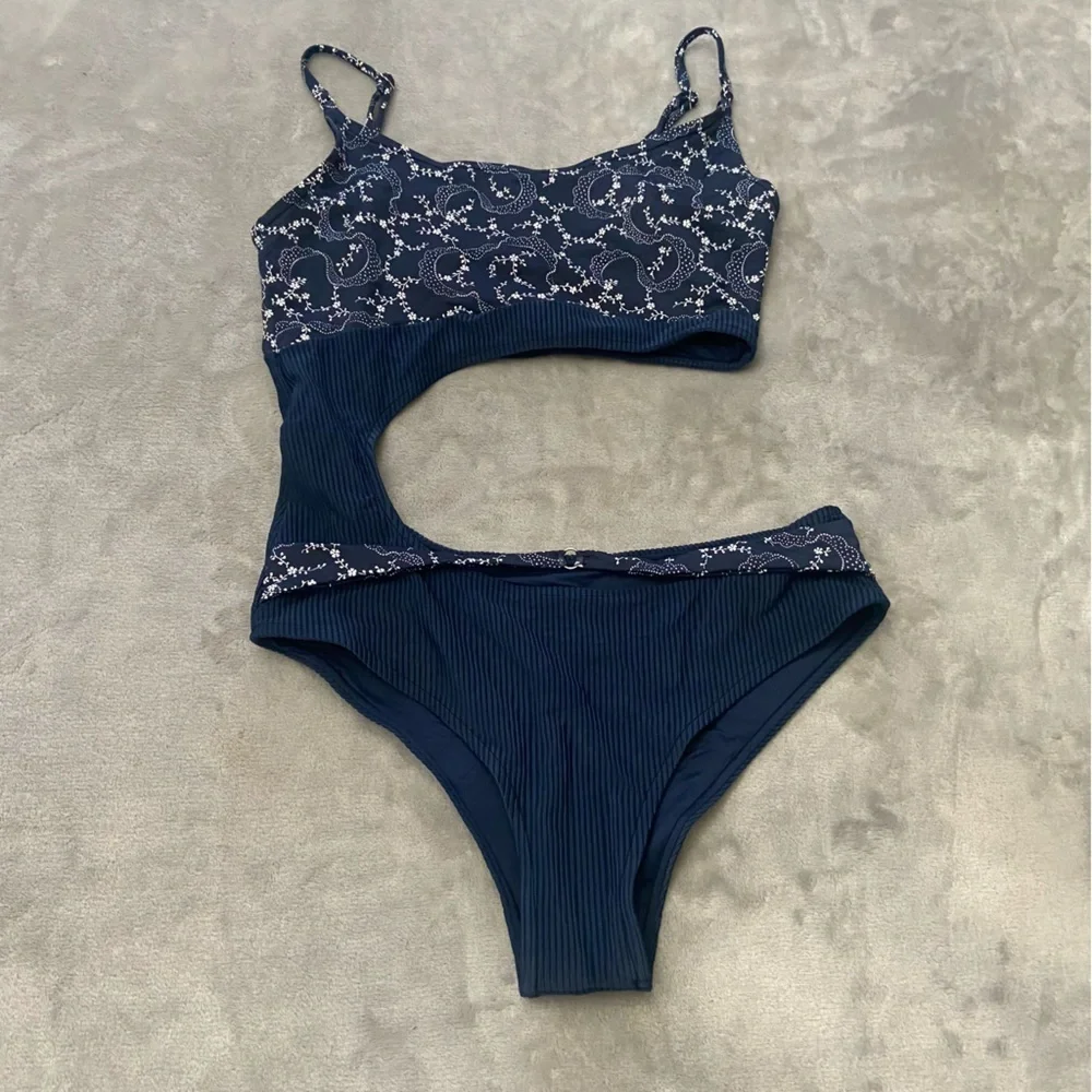 New! Frankie’s Bikinis Thea Ribbed One-piece Swimsuit navy blue 24128
